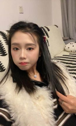 武汉肤白清纯邻家颜值妹子