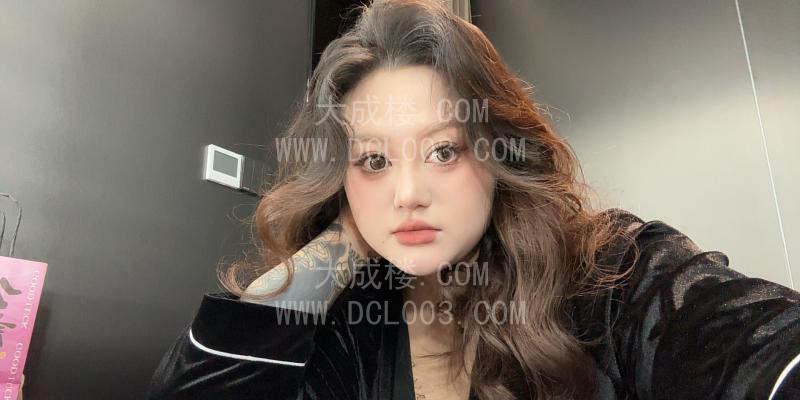静安馒头户型小姐姐