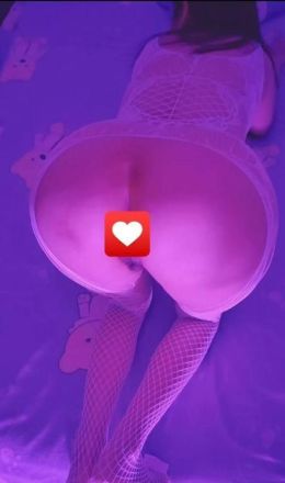 普陀D乳蜜桃臀风骚妹