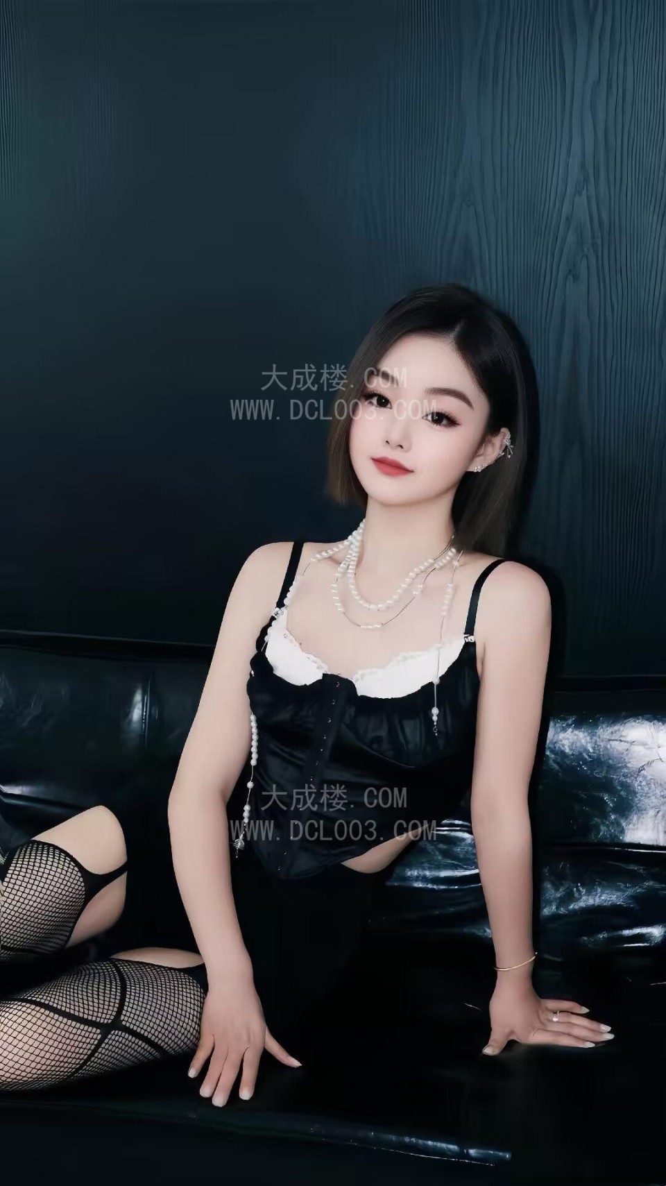 闵行侗族清纯可爱美女