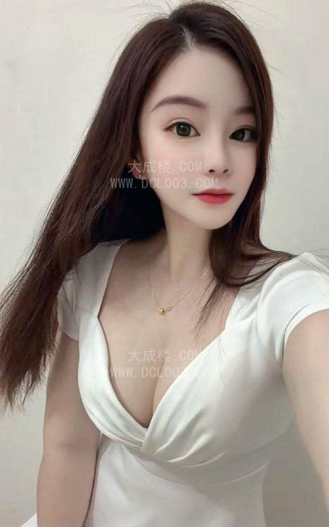 浦东丰满潮喷女王钥钥