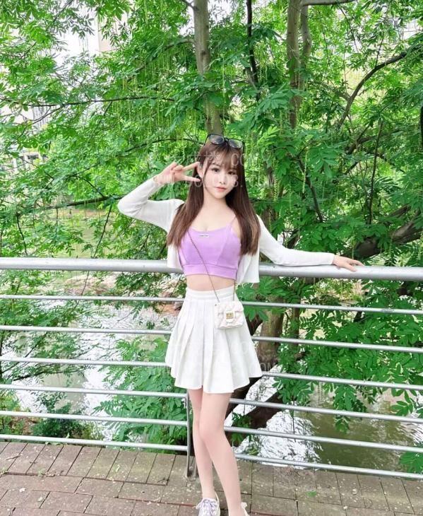龙华白嫩酥胸长腿御姐