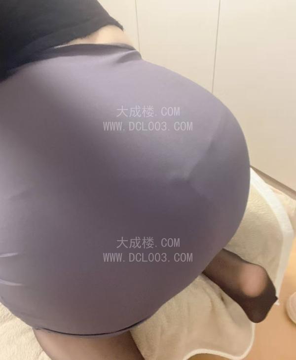 宝安性感大胸佩佩