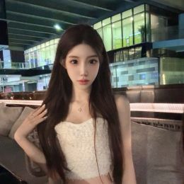 甜美嫩妹颜值老师