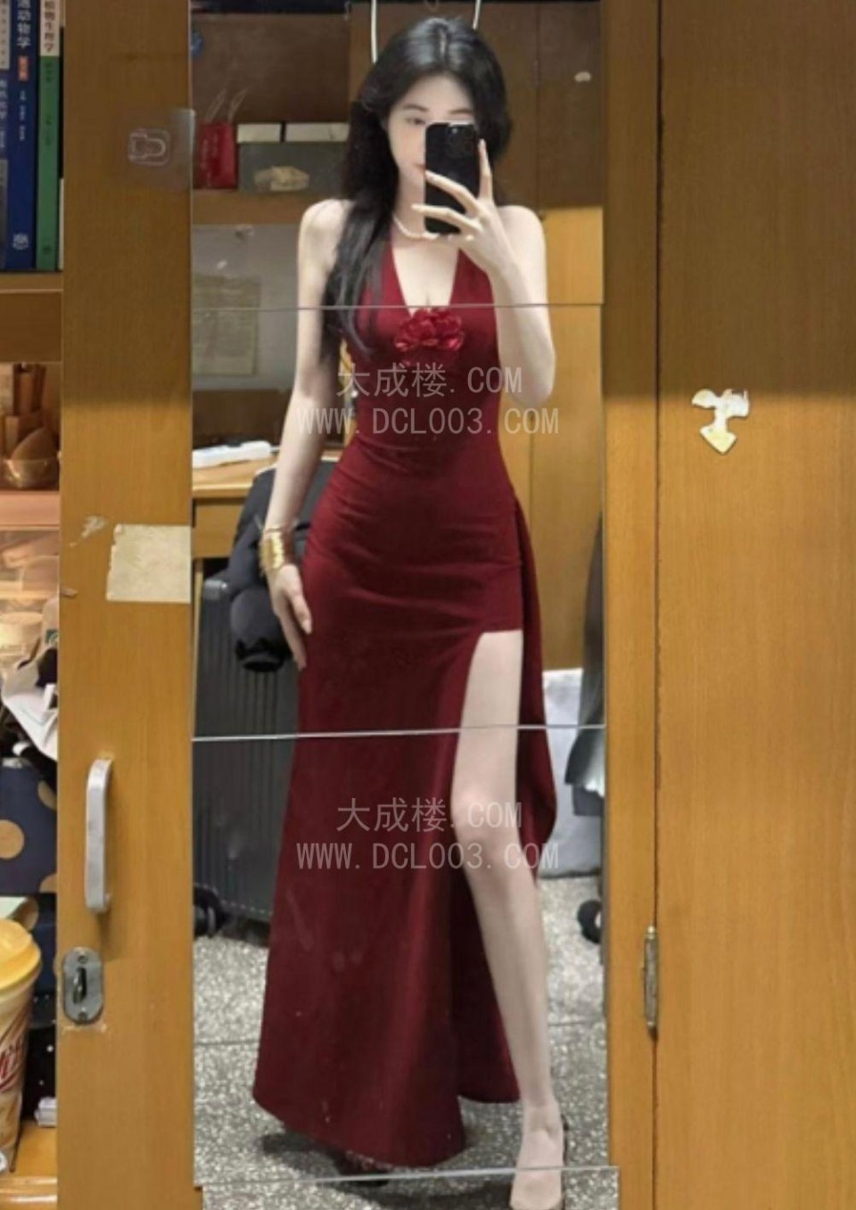 天河兼三点粉嫩妹诗诗