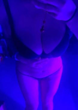 天河巨乳小雪