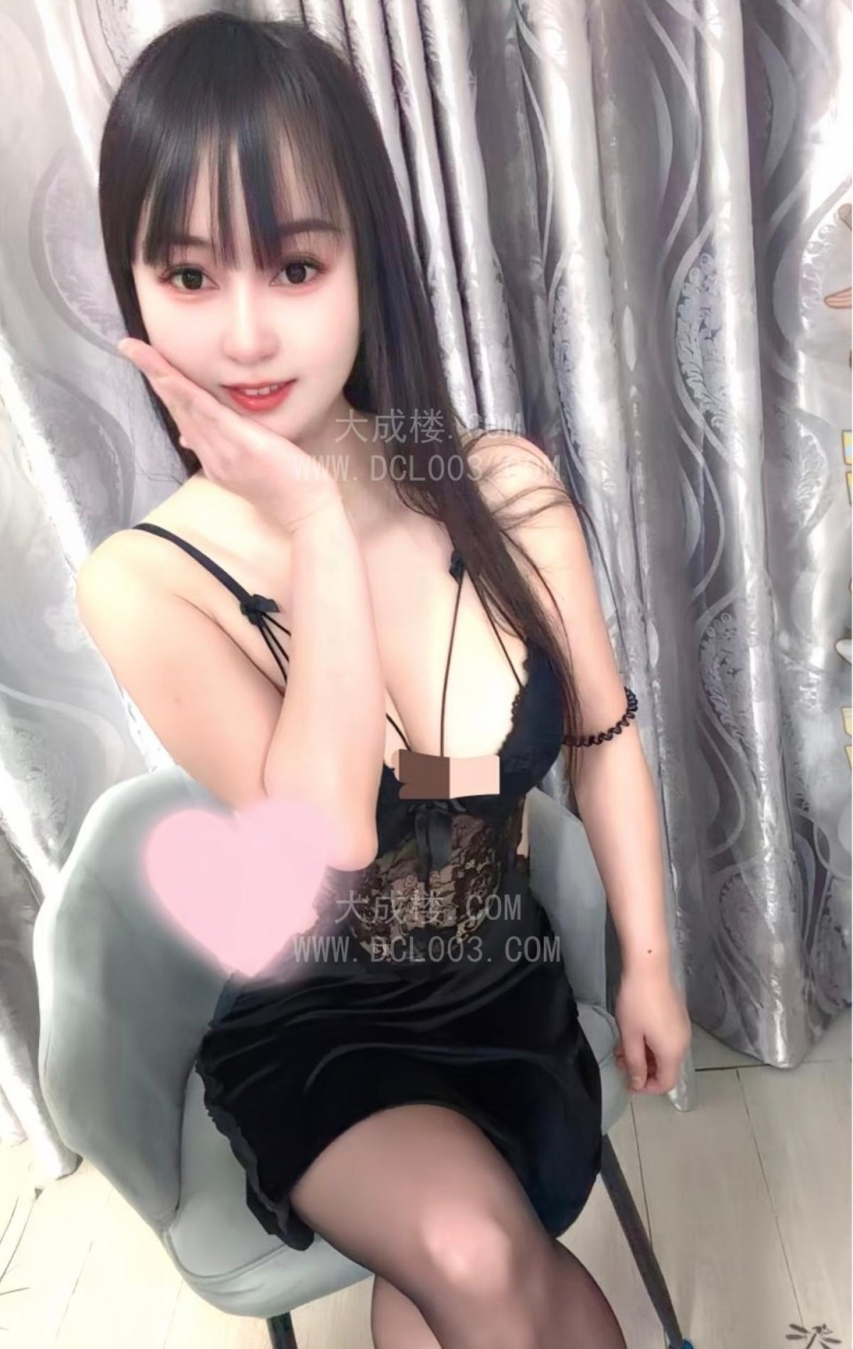白云气质丰满长腿七七