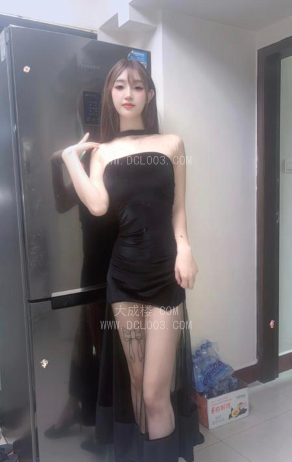 海珠性感风骚大波美媚