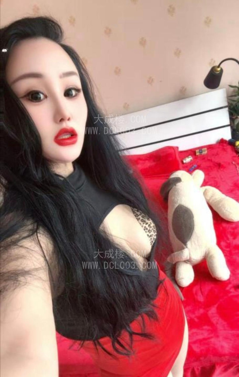 西安170大红唇性感御姐