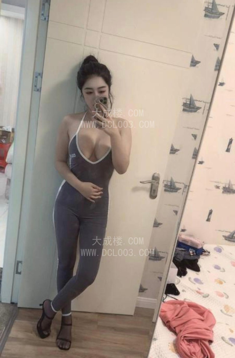 浦东风骚美乳御姐