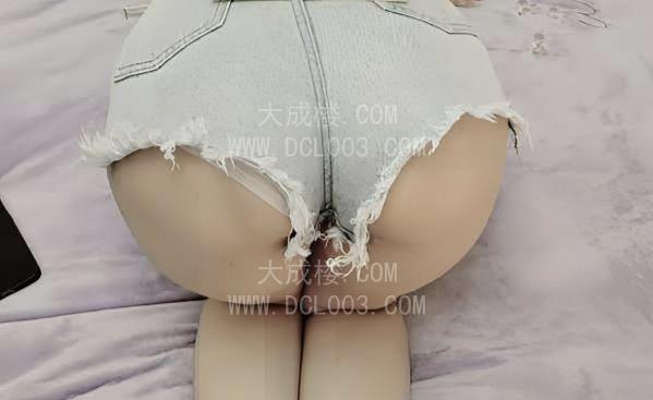 中良翘臀少妇