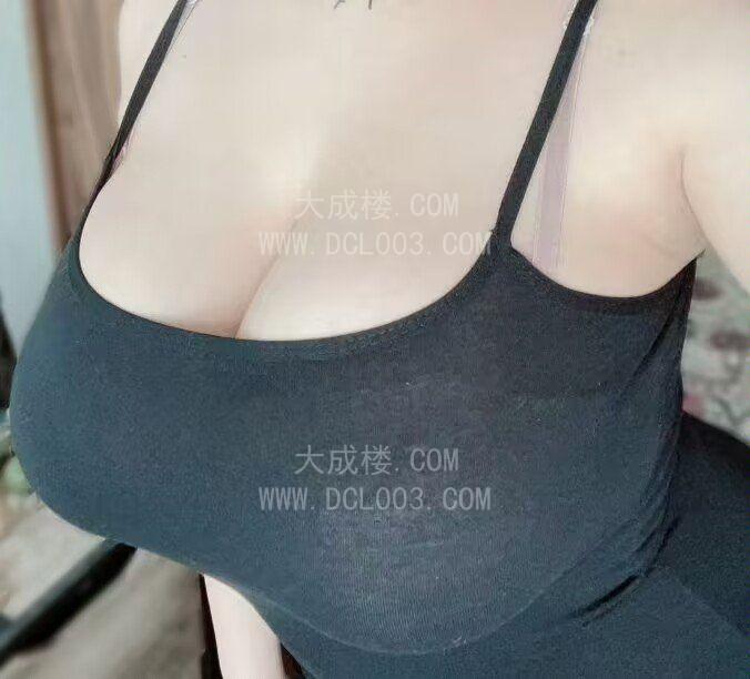 美娜娜