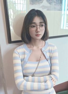 越秀眼镜少妇野子