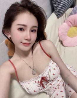 白嫩大奶小妹